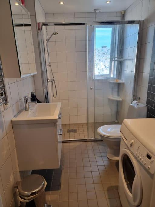 Trevlig Laegenhet Naera Stroemstad Centrum Exteriör bild